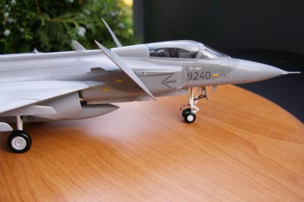 JAS-39 GRIPEN
MPM 1/48