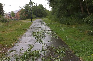 Zdjecie wykonane telefonem Nokia N70 22-07-2006 #Leicester #Anglia #Burza #Nokia #NokiaN70 #N70