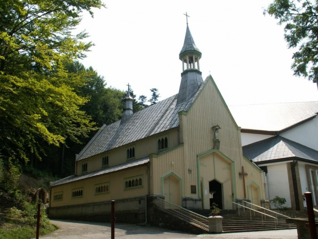 Drewniany kościół zdrojowy w Iwoniczu Zdroju.