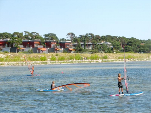 Jurata - Windsurfing - pierwsze kroki na wodzie z żaglem.