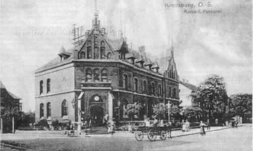 Postamt- urzad pocztowy w Kluczborku. W 1848 roku Miejski szpital był przebudowany na pocztę i od tego czasu miesci się na rogu ulic: Mickiewicza (Bahnhofstrasse) i Pułaskiego (Friedrichstrasse). #Kluczbork #Kreuzburg #Pocztowka
