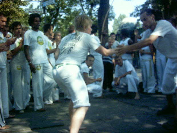 tak sie bawi Unicar .. ;) #unicar #capoeira #Mielno2006 #mielno