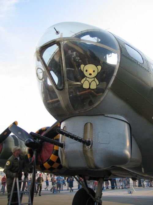 Boeing B-17G_04