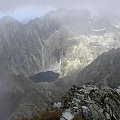 Niżny Teriański Staw, grań Hrubego, po prawej Wyżni Teriański Staw #GóryTatry