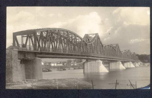 Dwa mosty na Wiśle w Pulawach 1935 r. #Puławy #MostNaWiśle