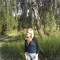 Na spacerku krajoznawczym z Kamilem:):) słoneczko,niebieskie niebo i zapach lasu,,,:)