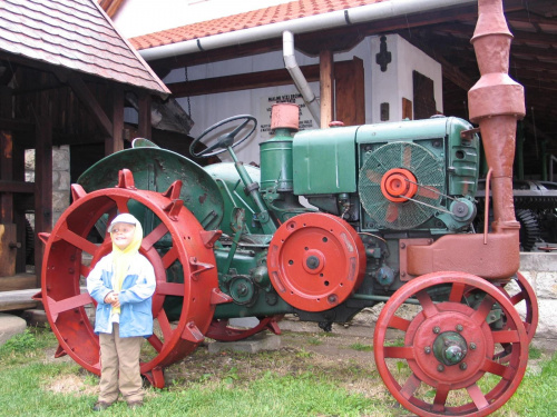 I inne eksponaty w muzeum maszyn rolniczych