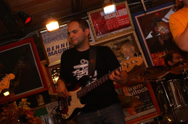 Koncert Bang BONG! Blues
w Muzycznej Owczarni
09.09.2006 #Koncert #MuzycznaOwczarnia