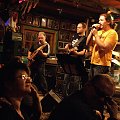 Koncert Bang BONG! Blues
w Muzycznej Owczarni
09.09.2006 #Koncert #MuzycznaOwczarnia