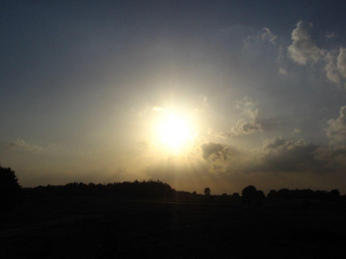 #słońce #zdjęcia #krajobraz #zachody #niebo