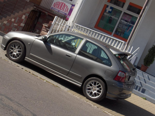 MG ZR