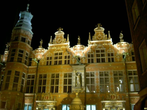 Gdańsk wieczorowa pora #Gdańsk #miasto #zabytki #kamieniczki #noc