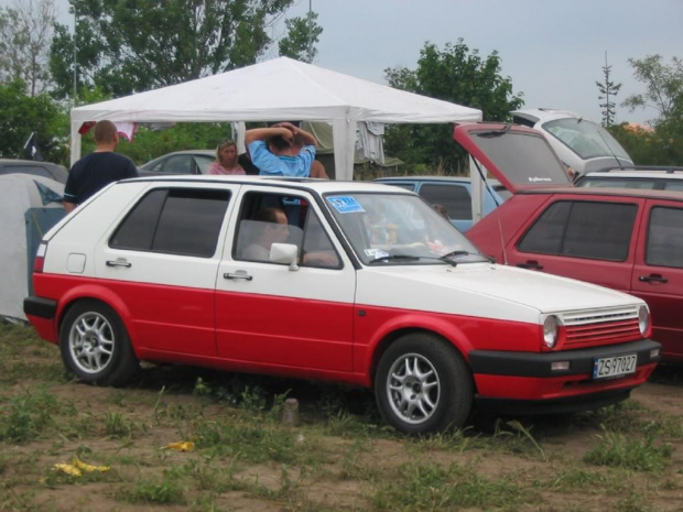 Foto by MareQ member of VW-Cult.pl #Rusocin #Tunning #Golf #Polo #Caddy #Zloty #Spot #Volkswagen #VWMania #Samochody