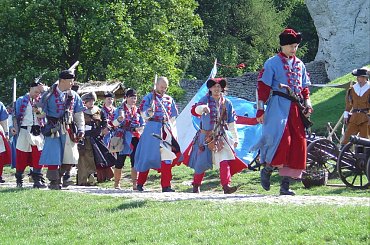 #Zamek #Ruiny #Ogrodzieniec #Podzamcze #Szwedzi #Impreza