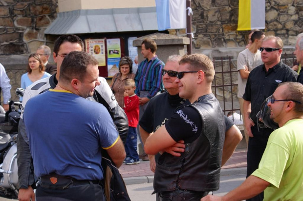 Motocyklowa Msza Święta na zakończenie sezonu - Bochnia 2006 #Bochnia #harley #motocykl #msza