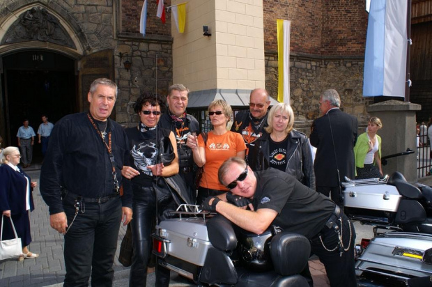 Motocyklowa Msza Święta na zakończenie sezonu - Bochnia 2006 #Bochnia #harley #motocykl #msza