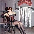 "Cabaret" - Nie siedź samotnie gdy muzyczka fest zaczęła wlasnie grac, bo życie kabaretem jest i tak je trzeba brac....