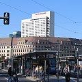 zajazd tramwajowy przed główną stacją kolejową #Leipzig #Niemcy #kolej #stacja