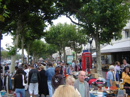 Maisons-Laffitte - brocante w centrum