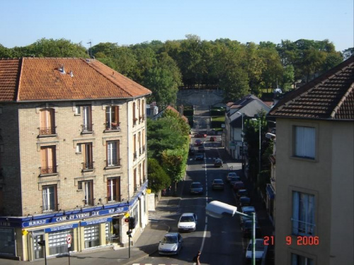 Conflans-Sainte Honorine - widok z pocišgu linii J Paris Saint-Lazare - Mantes-La Jolie