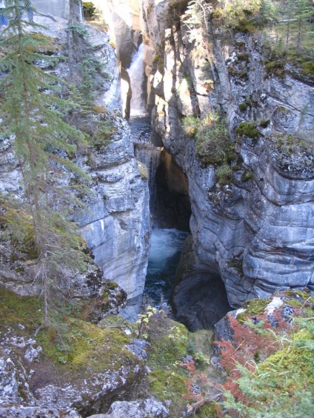 Maligne Canyon, Jasper, Alberta, Canada, 8 X 2006