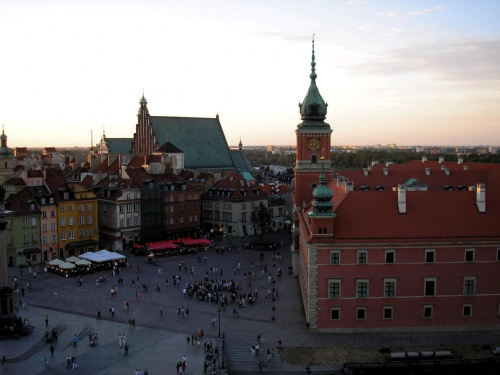 Widok z wieży Kościoła Świętej Anny na Plac Zamkowy, Katedrę Św. Jana i Zamek Królewski