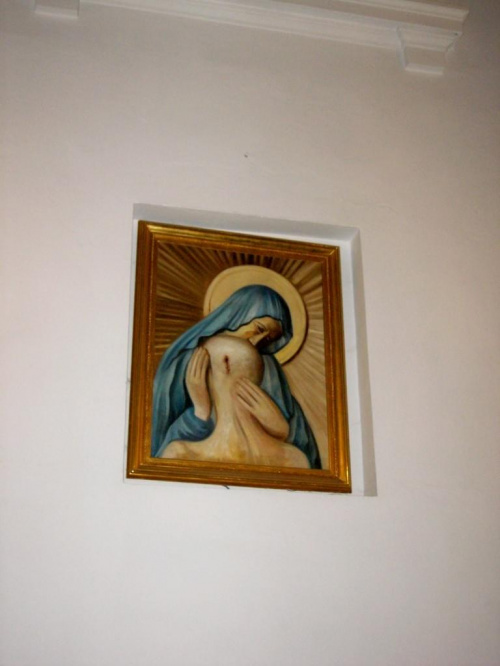 W kościele Św. Karola Boromeusza - obraz Matki Boskiej Katyńskiej