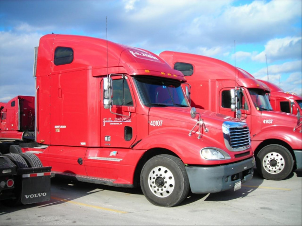 Baza firmy US Xpress, jednej z największych firm tego typu w USA, Freightliner Century