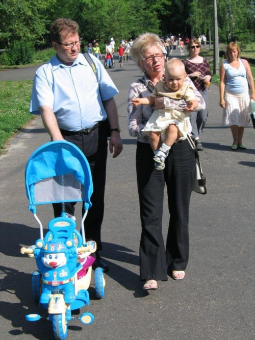 z dziadkami w parku kultury Chorzów