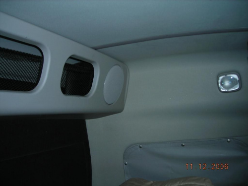 "Górne półki" w Volvo VN 780