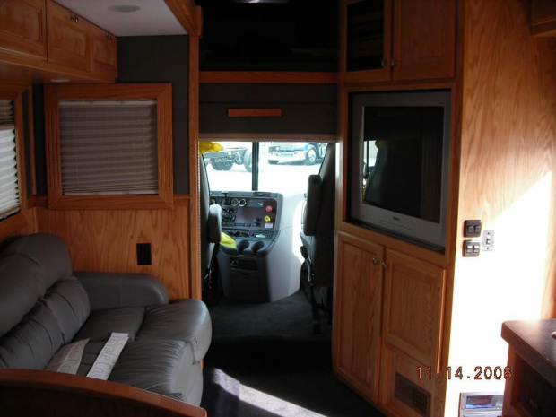 Freightliner Columbia Camper