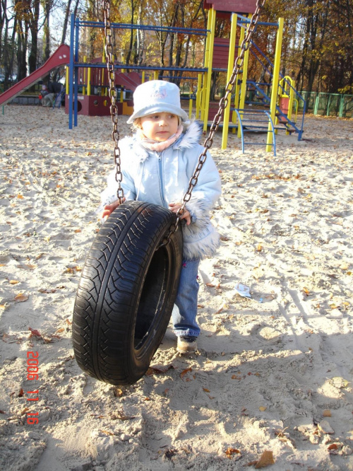 SUPER POGODA, TATA NA WOLNYM WIEĆ TO IDEALNY MOMENT NA RODZINNY SPACEREK ;)