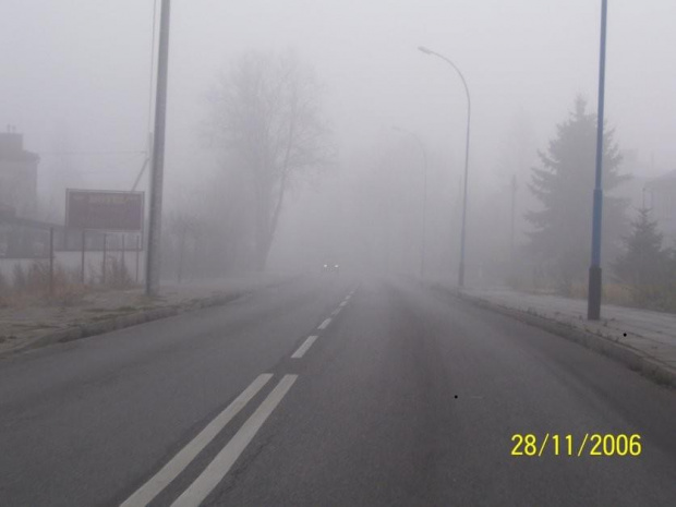 Wyprawa w stronę Bieszczad w ostatnich dniach listopada przypominała przeprawę do magicznej krainy - Jasło (jak i cały kraj) tonie we mgle.