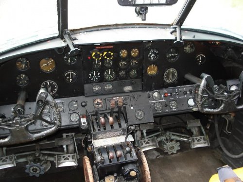 Kokpit piędziesięciolatka ;] #Samolot