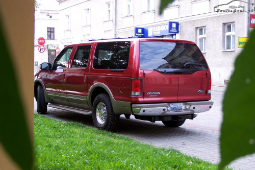 Ford Excursion