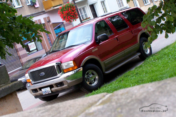 Ford Excursion