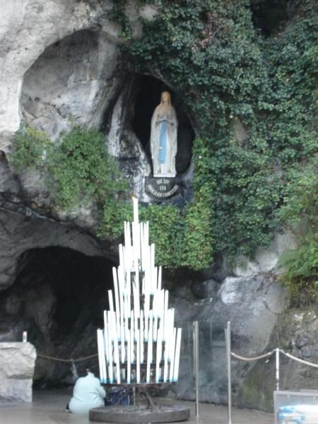 #Lourdes