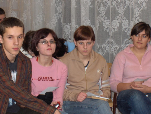 13 grudnia 2006 r. w Internacie odbyło się spotkanie z przedstawicielkami firmy Oriflame, połączone z pokazem maikijażu #Sobieszyn #Internat #ŁukaszPałys #KatarzynaLis #AnetaPawlak