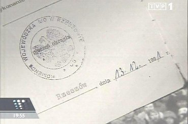 Specjalne wydanie głównych "Wiadomości" 13 grudnia 2006 roku - 25. rocznica ogłoszenia stanu wojennego.
www.TVPmaniak.tv.pl #tvp #tvp1 #wiadomości #gawryluk #dorota #StanWojenny #tvpmaniak