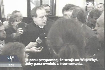 Specjalne wydanie głównych "Wiadomości" 13 grudnia 2006 roku - 25. rocznica ogłoszenia stanu wojennego.
www.TVPmaniak.tv.pl #tvp #tvp1 #wiadomości #gawryluk #dorota #StanWojenny #tvpmaniak