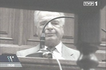 Specjalne wydanie głównych "Wiadomości" 13 grudnia 2006 roku - 25. rocznica ogłoszenia stanu wojennego.
www.TVPmaniak.tv.pl #tvp #tvp1 #wiadomości #gawryluk #dorota #StanWojenny #tvpmaniak