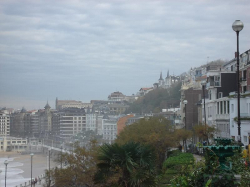 Donostia / San Sebastián - przepiękna stolica Baskonii, oddalona od Francji zaledwie 15km. Ale bym chciał tam mieszkać !