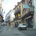 Lourdes - miejsce pielgrzymek z całego świata (Francuska Częstochowa). Zdjęcia z miasteczka oraz z Bazyliki na początku Grudnia