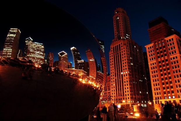 Chicago Bean at night #Miasta #Chicago #Fasola