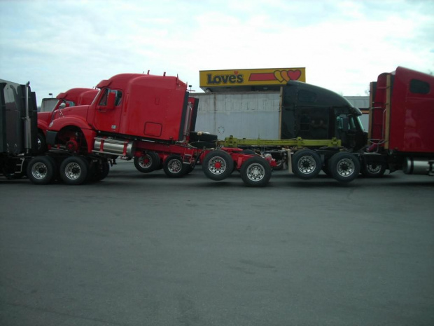Transport ciężarówek