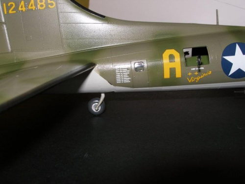 B-17F 1/48 REVELL