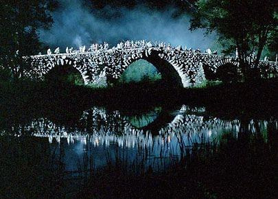 most w nocy
