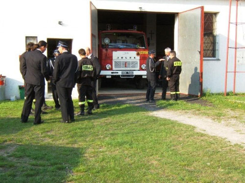 W dn. 04.05.2006 w OSP W Czepielowicach obchodzono uroczyście dzień Strażaka, na imprezę przybyli zaproszeni goście oraz strażacy z naszej jednostki.