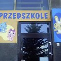 Jakby ktoś nie wiedział co to za maskotki na tej reklamie to: http://mondo.happytreefriends.com/