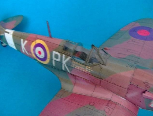 Samolot myśliwski Spitfire Mk II 1:33 TH by Gulumik
